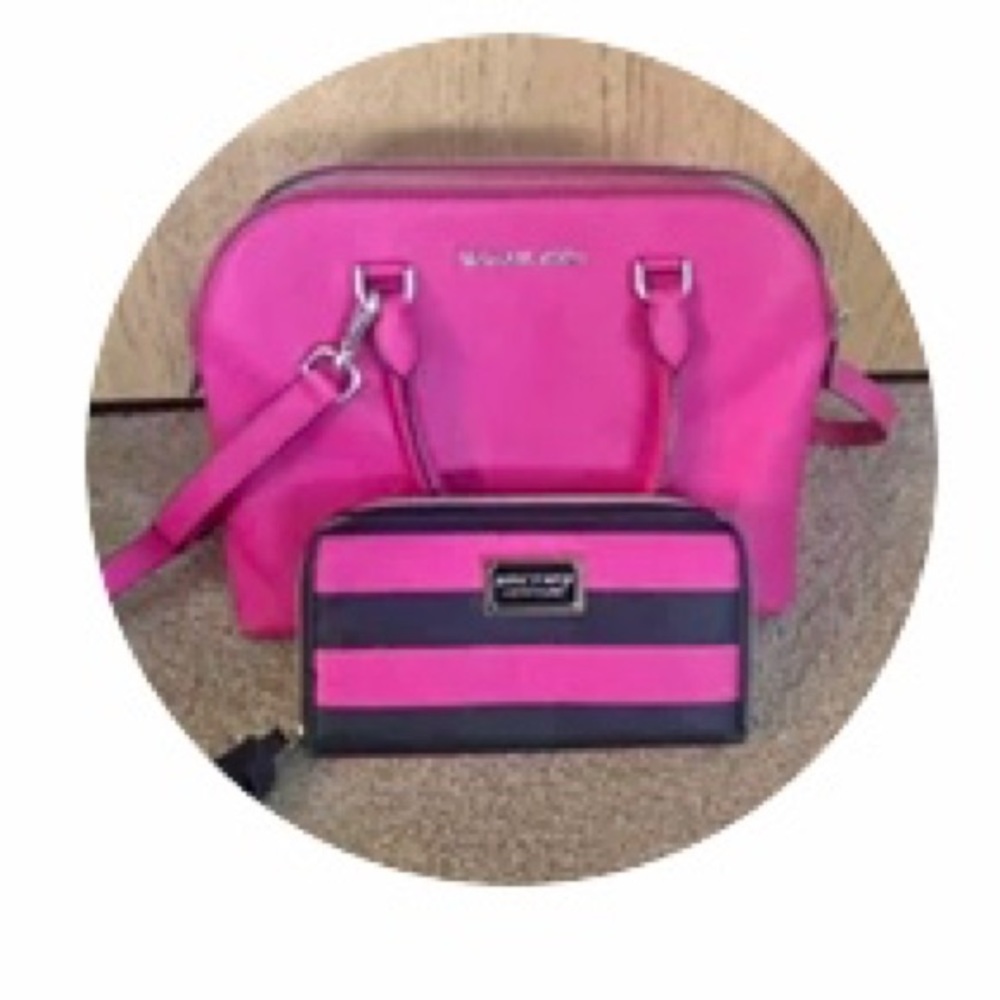 Michael Kors crossbody purse